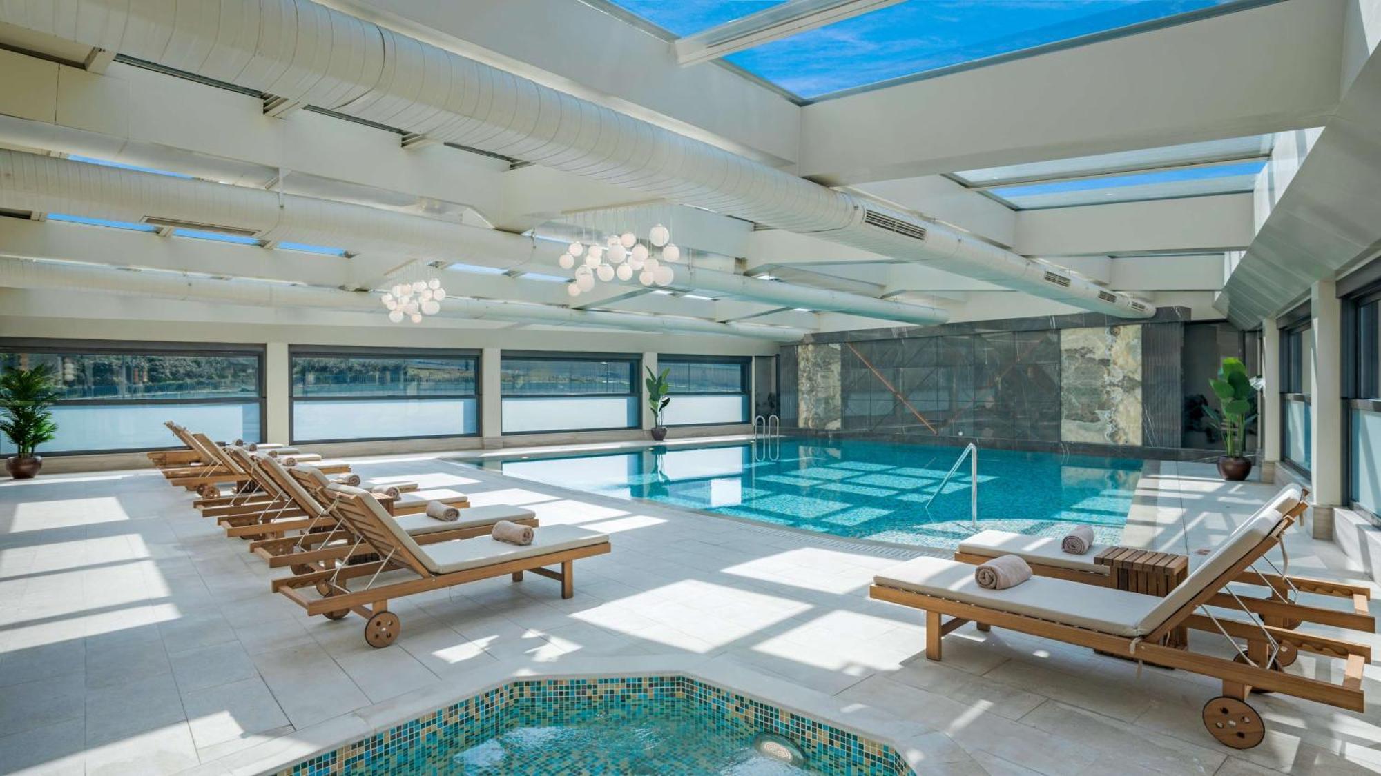 Radisson Hotel Istanbul Merter Екстер'єр фото