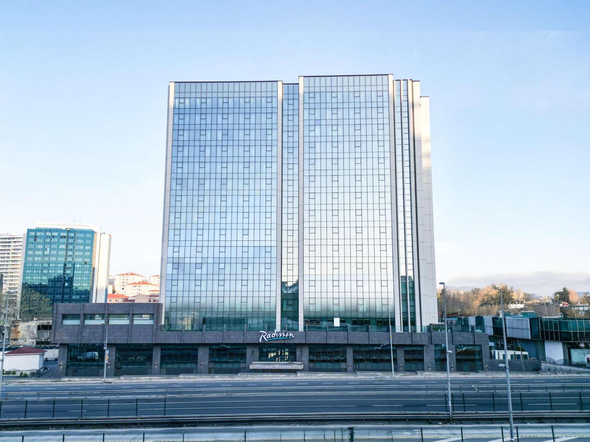 Radisson Hotel Istanbul Merter Екстер'єр фото